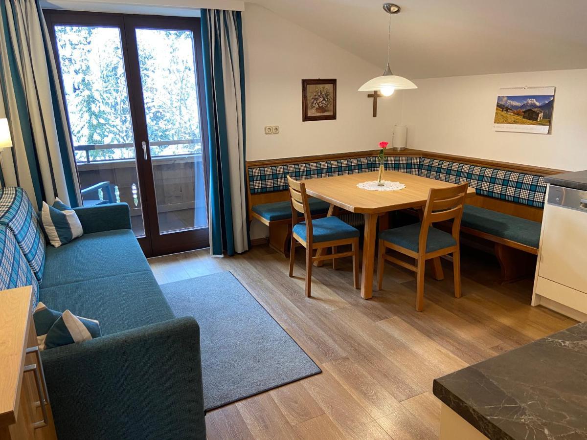 Ferienwohnungen Hinteranger Tux Bagian luar foto